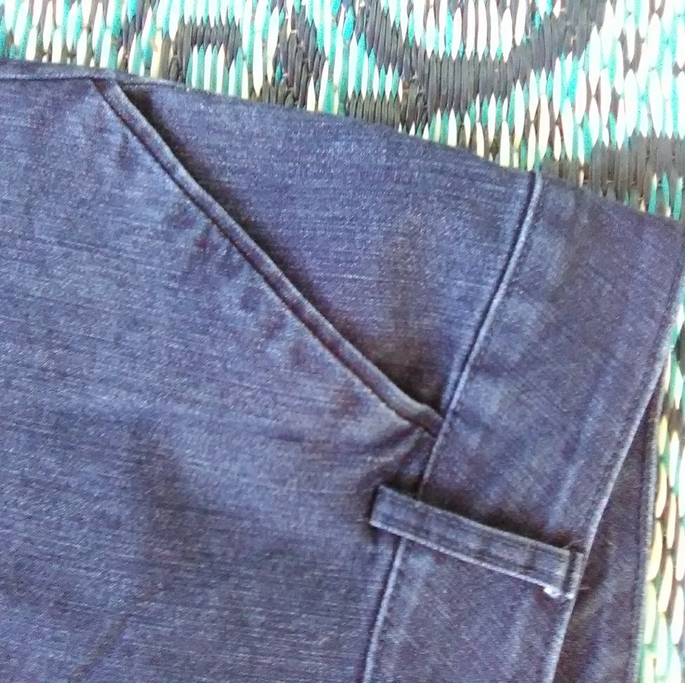 Capris by " Lee " Natural Fit